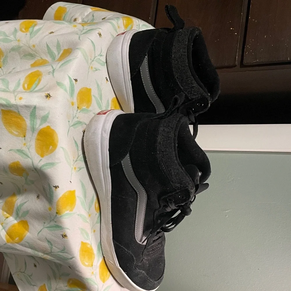 Vans Black and Gray High-Top Sneakers - Picture 2 of 4